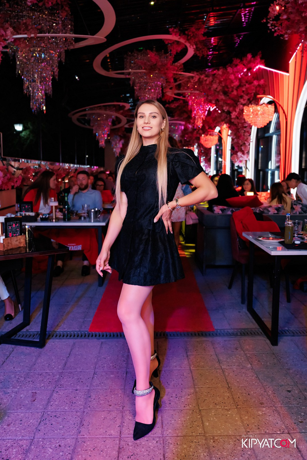 НОДАР РЕВИЯ В «ЗАЯ, НА БИС». КИПЯТКОМ АЛМАТЫ!