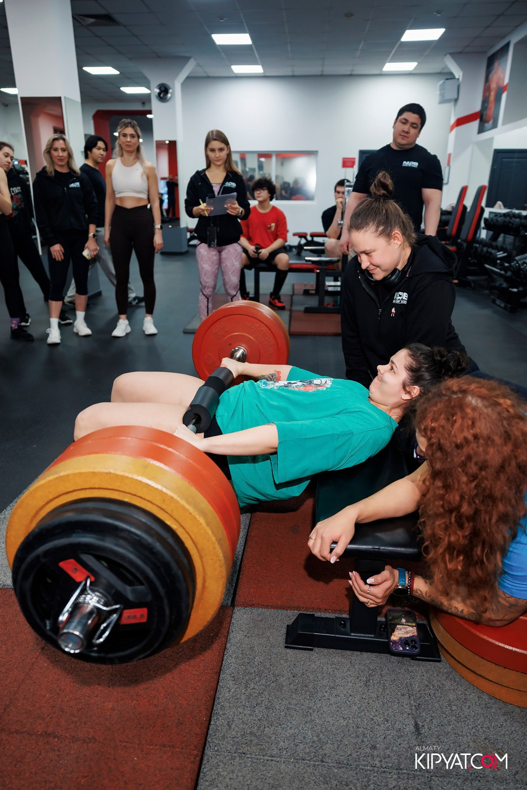 ДЕНЬ РОЖДЕНИЯ ТРЕНАЖЕРНОГО ЗАЛА MIND OF BODY. КИПЯТКОМ АЛМАТЫ! Фотосъемка мероприятий в Алматы