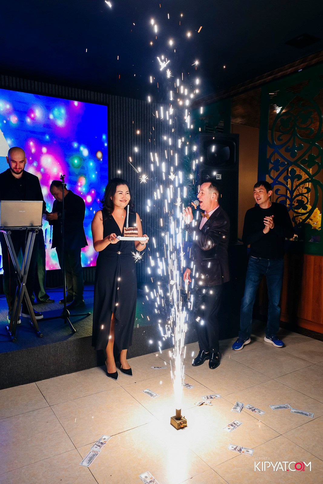 РЕСТОРАН ВЕСЕЛИДЗЕ НА ШЕВЧЕНКО. КИПЯТКОМ АЛМАТЫ!