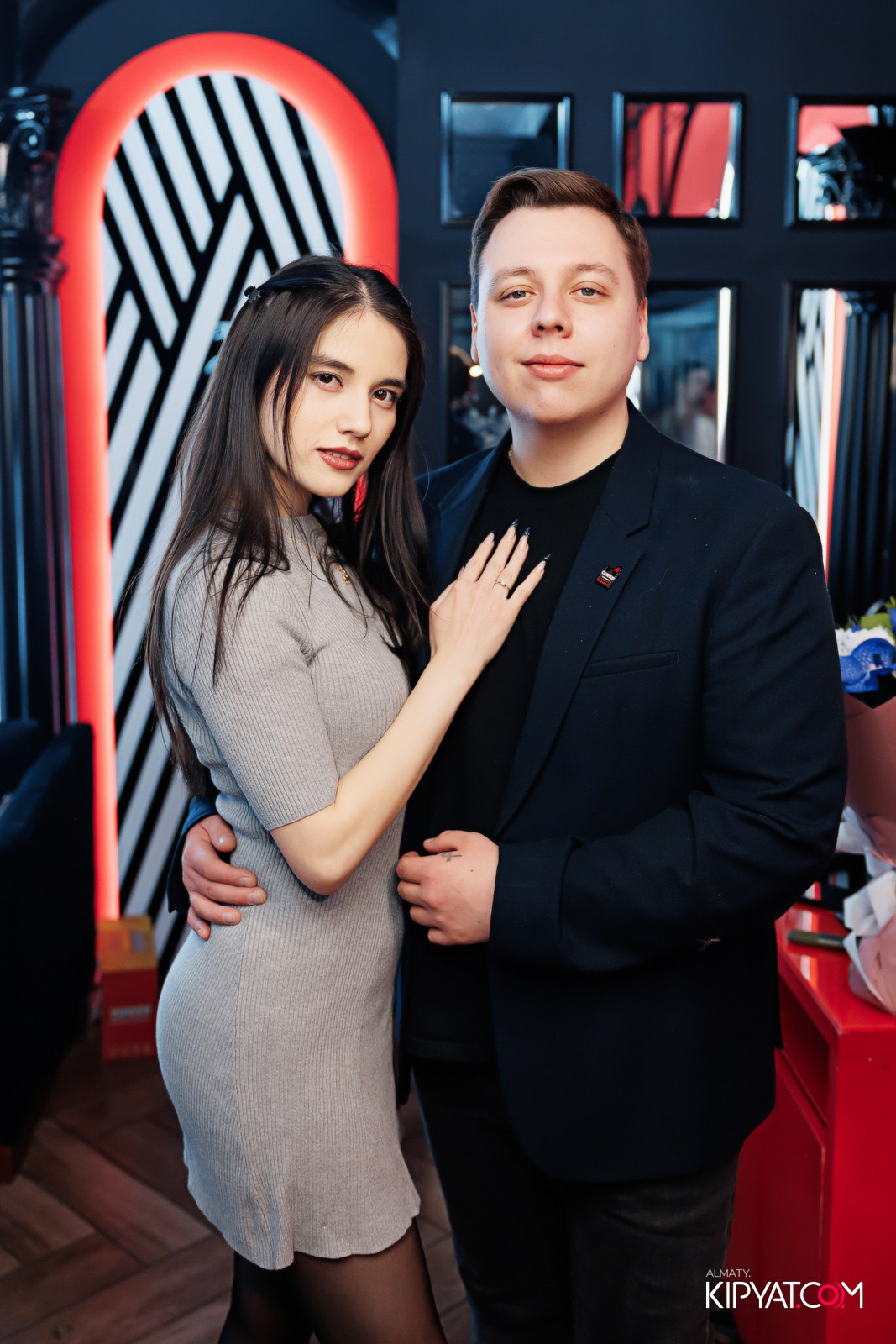 ЗАЯ, НА БИС. КИПЯТКОМ АЛМАТЫ!