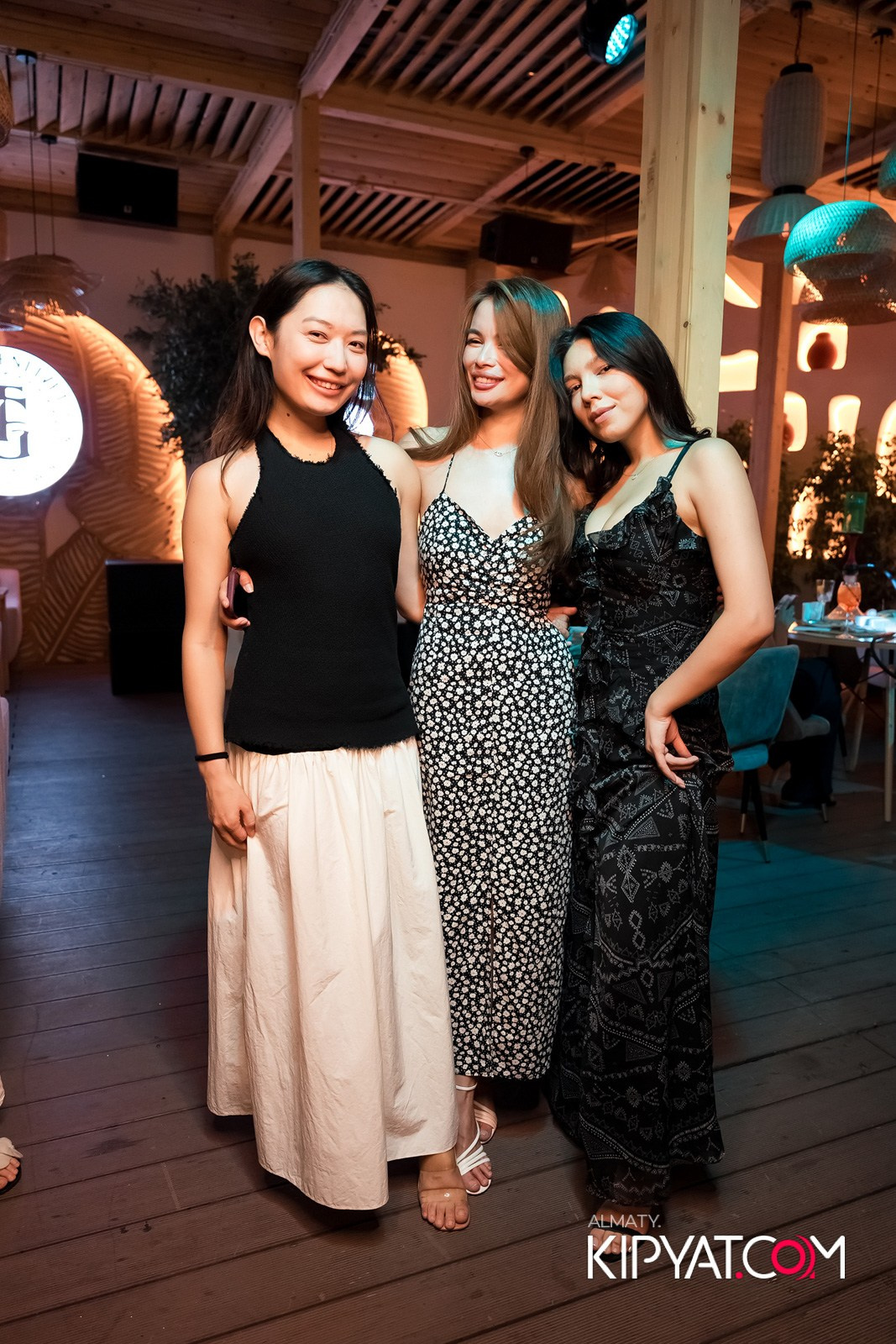 MOOD KARAOKE & TERRACE. КИПЯТКОМ АЛМАТЫ!