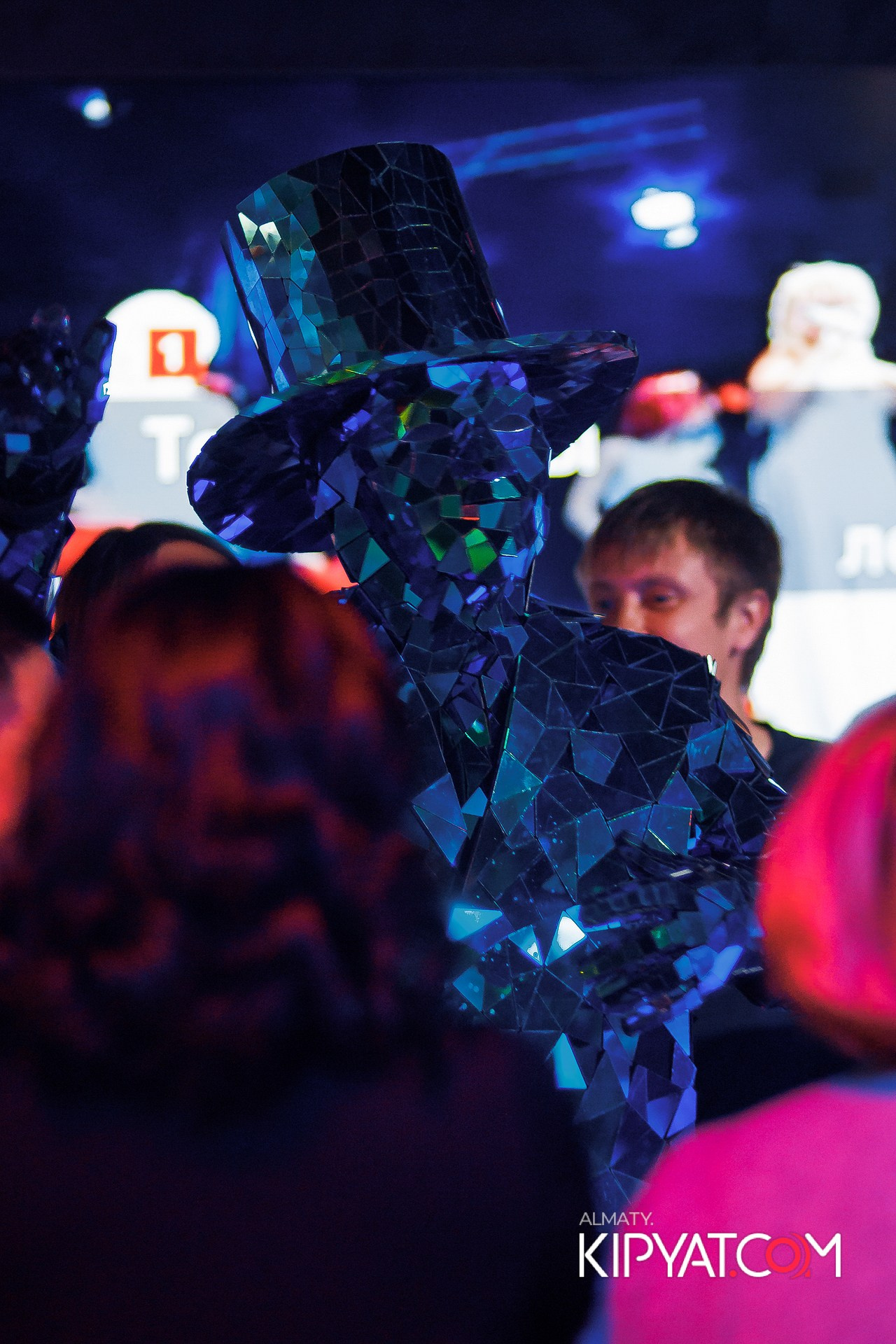 MOOD KARAOKE & TERRACE. КИПЯТКОМ АЛМАТЫ!