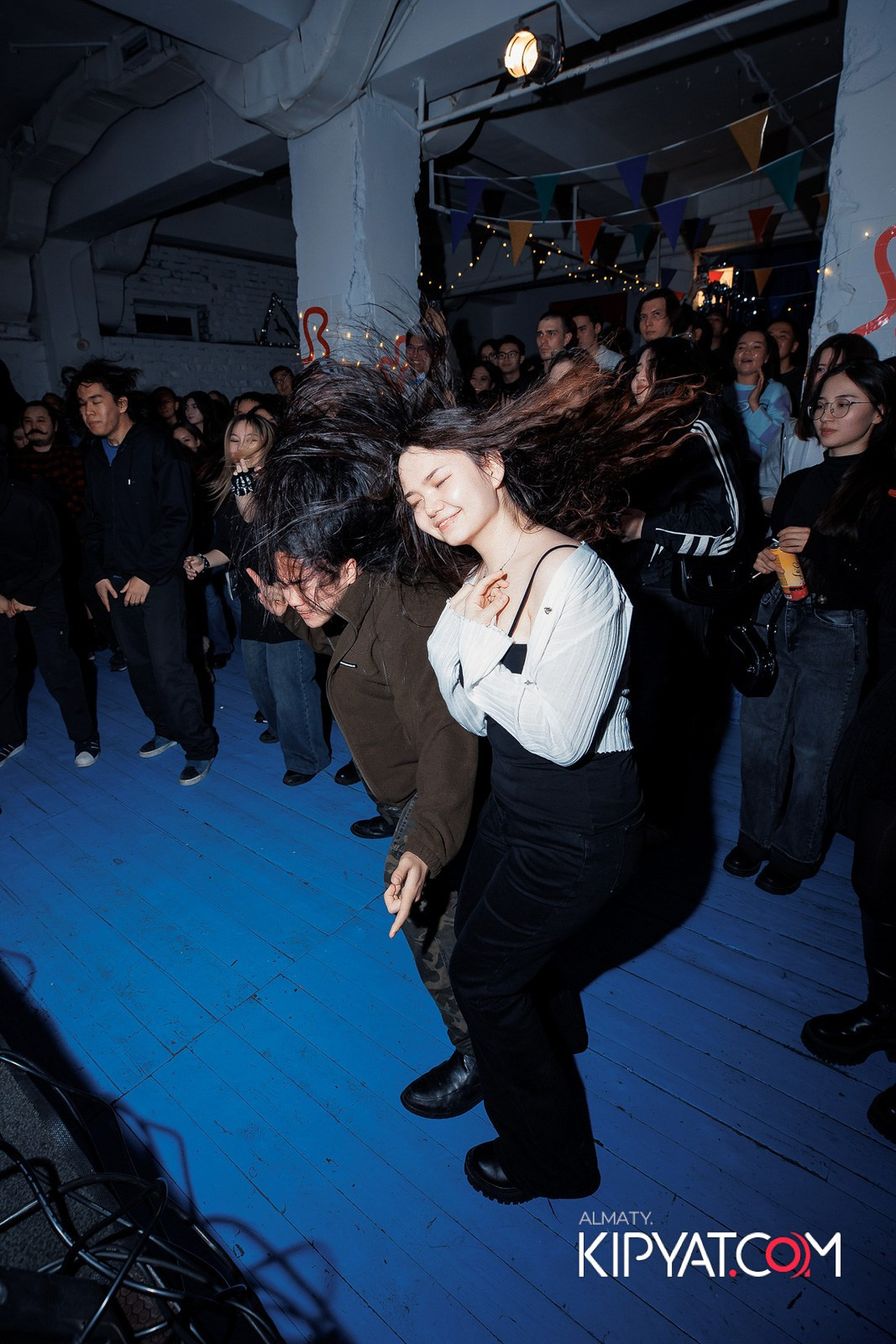 КОНЦЕРТ ГРУППЫ SARY В АЛМАТЫ. КИПЯТКОМ АЛМАТЫ!