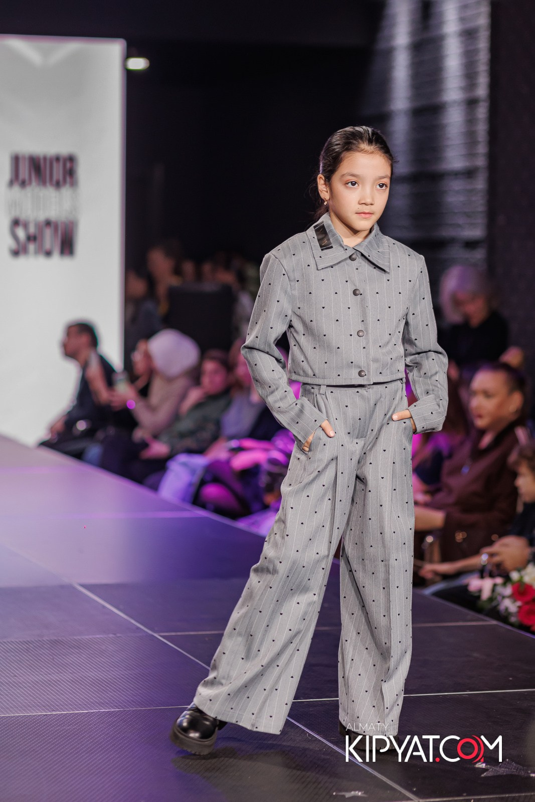 JUNIOR MODELS SHOW В РАМКАХ БЛАГОТВОРИТЕЛЬНОГО ПРОЕКТА МОДА ЗА СЧАСТЬЕ ДЕТЕЙ. КИПЯТКОМ АЛМАТЫ!