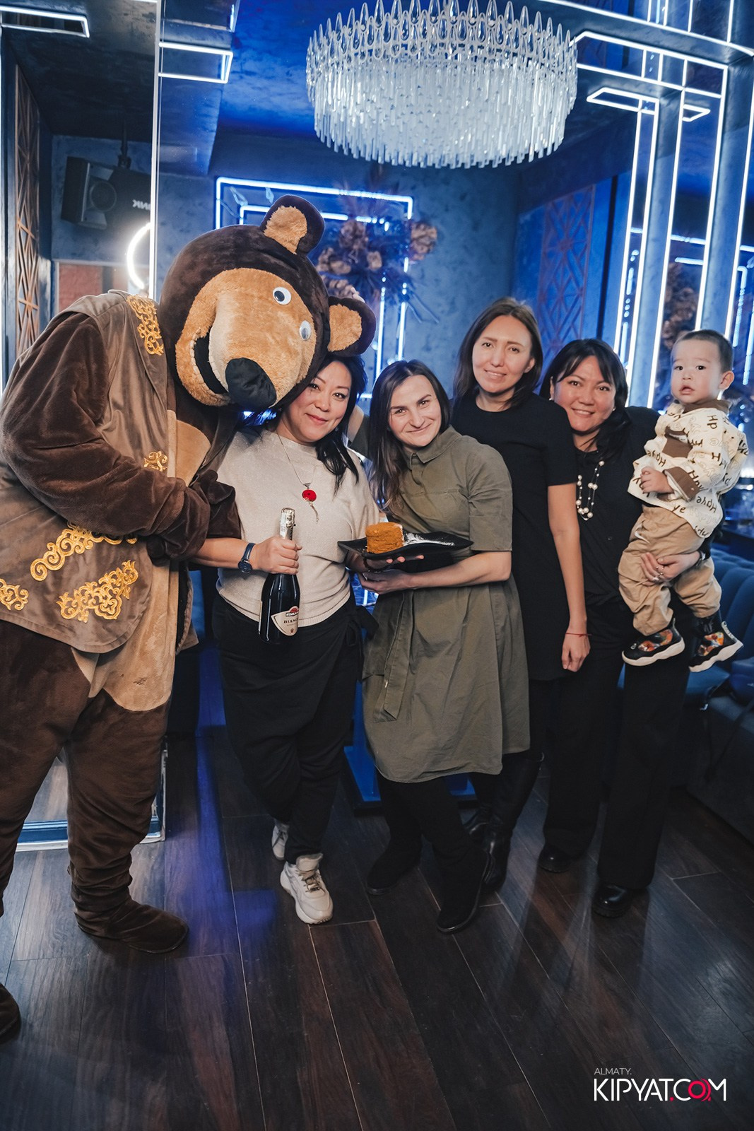 УХО И МЕДВЕДЬ НА САИНА. КИПЯТКОМ АЛМАТЫ!