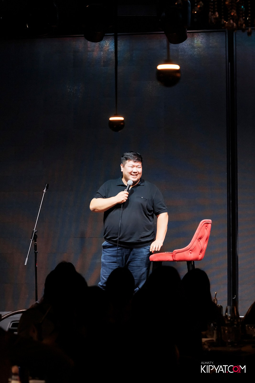 STAND UP КОНЦЕРТ АЛЕКСАНДРА МЕРКУЛЬ. КИПЯТКОМ АЛМАТЫ! Фотосъемка мероприятий в Алматы