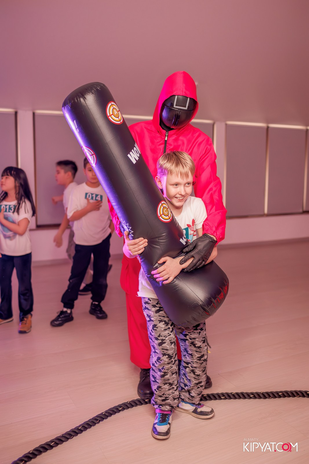 КВЕСТ-ШОУ ALAROVICH / ИГРА В КАЛЬМАРА. КИПЯТКОМ АЛМАТЫ!