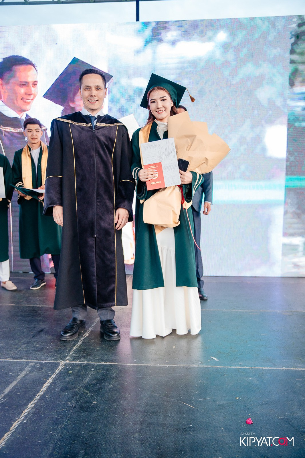 ВРУЧЕНИЕ ДИПЛОМОВ — НАРХОЗ КОЛЛЕДЖ. Part 4. КИПЯТКОМ АЛМАТЫ!