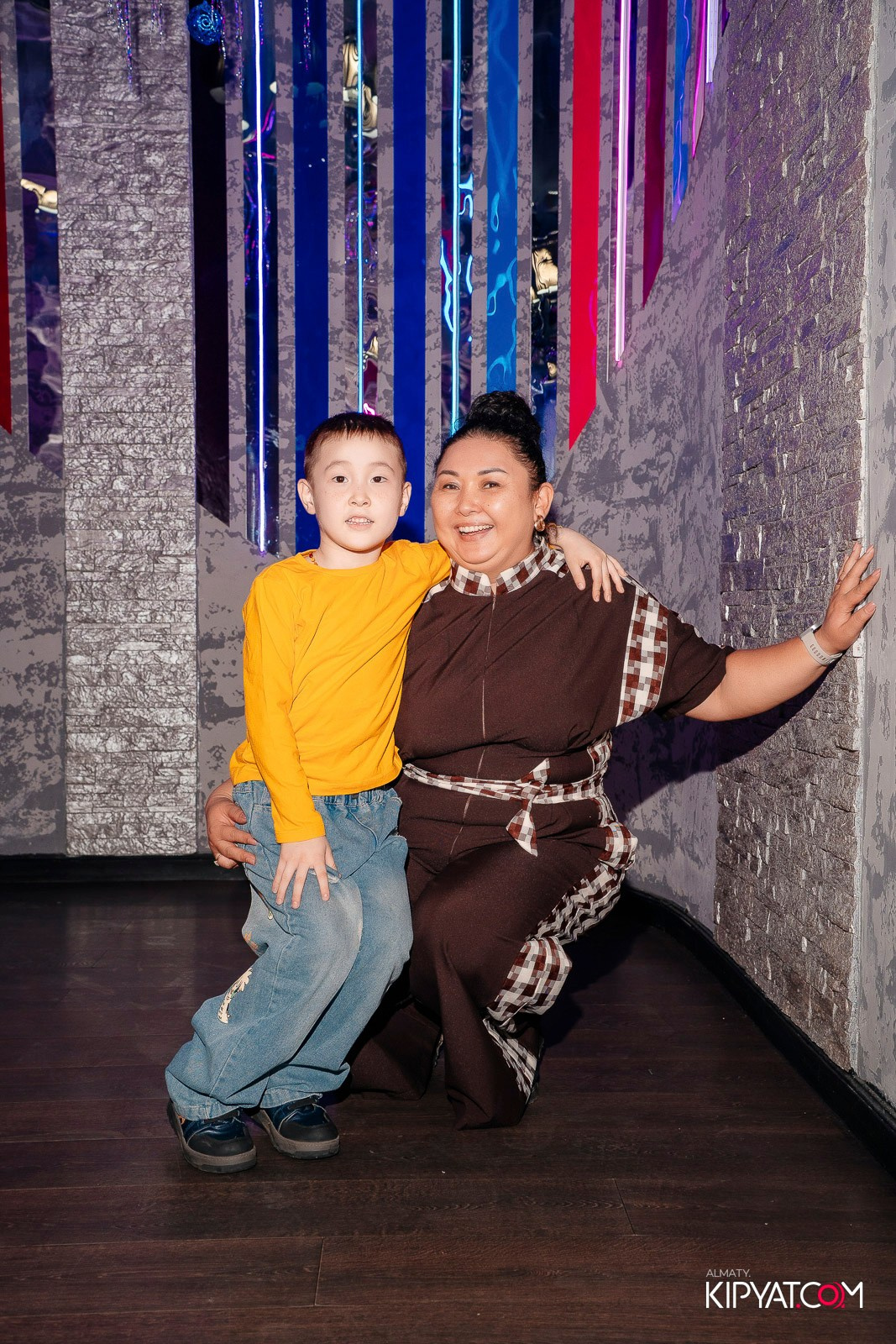 УХО И МЕДВЕДЬ НА ГАГАРИНА. КИПЯТКОМ АЛМАТЫ! Фотосъемка мероприятий в Алматы