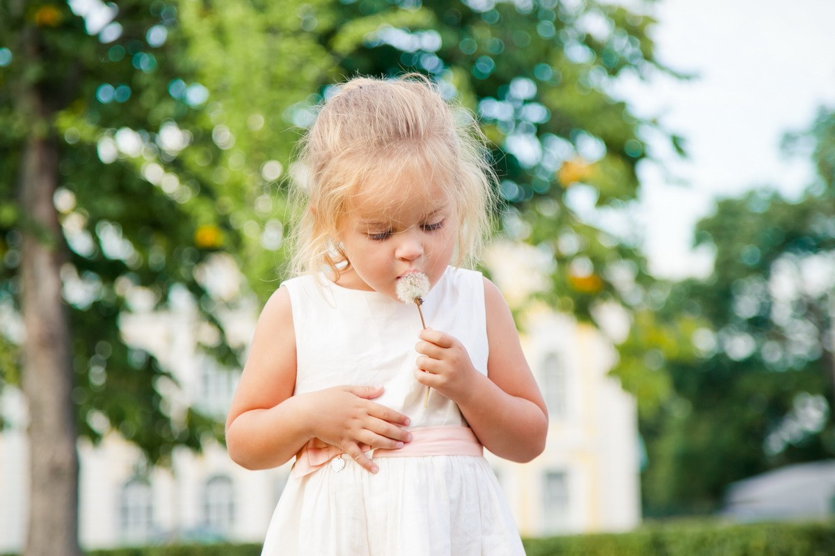 Семейная фотосессия в Петергофе. Фотограф крещение венчание в Петербурге! Помогает подобрать храм и посоветовал душевного батюшку в СПб