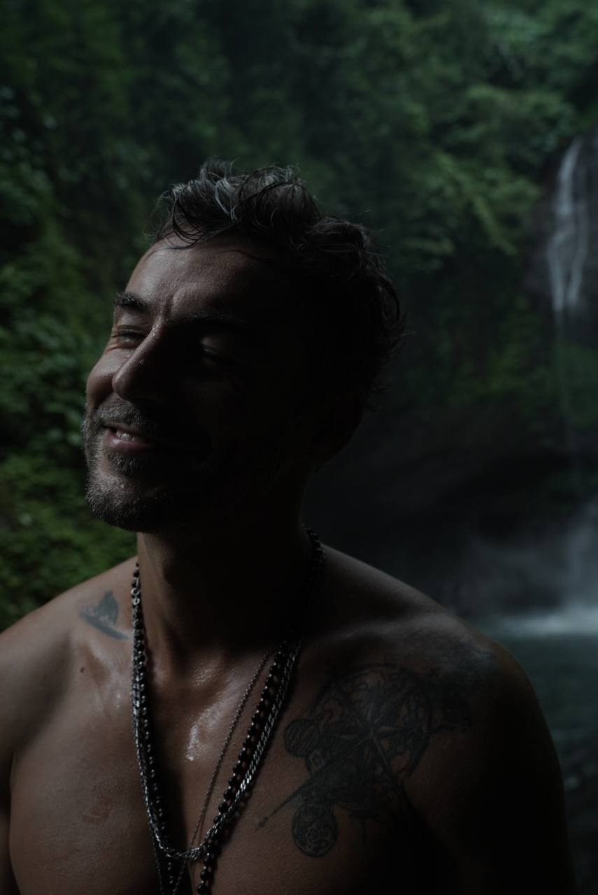 Мужской портрет, мужская фотосессия. Портретный и ню фотограф в Москве Александра Мишура