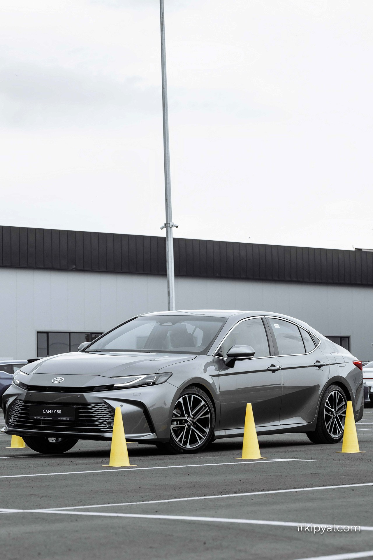 Test Drive TOYOTA CAMRY 80