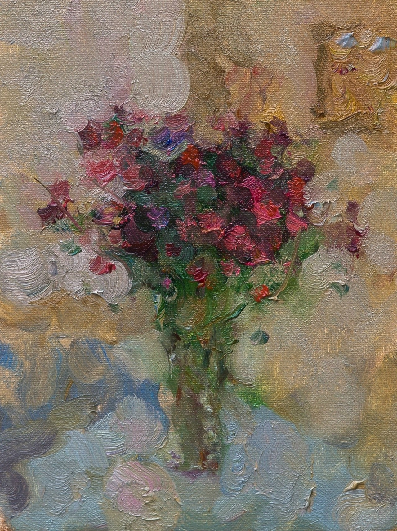 красные цветы в вазе