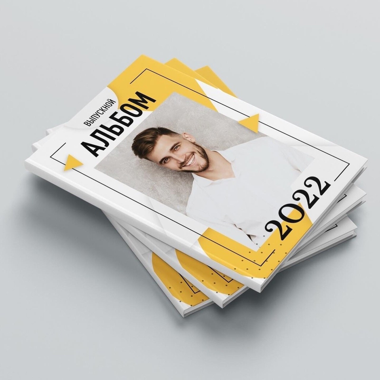 Medlori Выпускные альбомы для 9 и 11 классов. Medlori fotobook Выпускные альбомы в Липецке Лариса Медведева