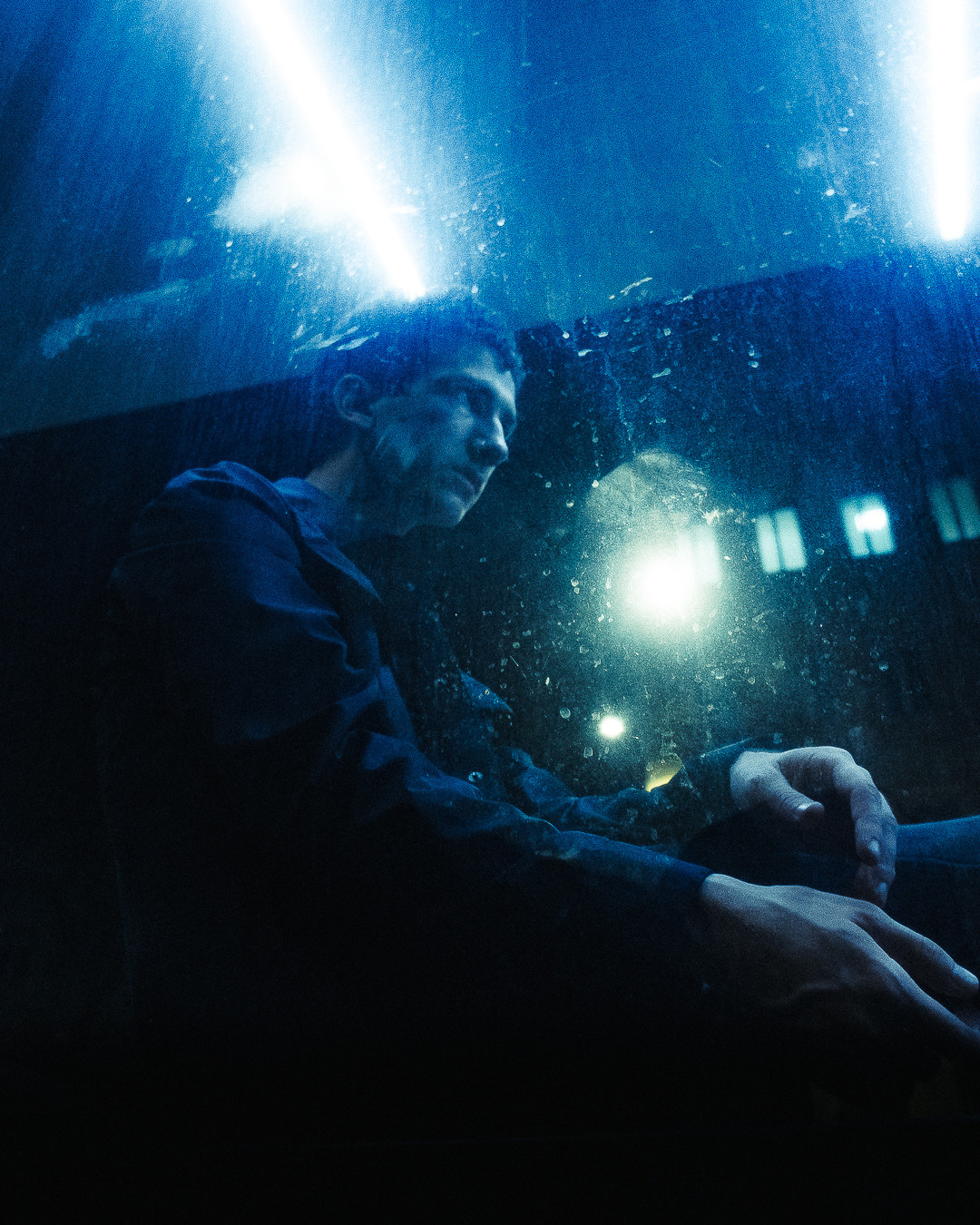 Individuali di ripresa. Fotografo a Mosca con un’atmosfera notturna di foto