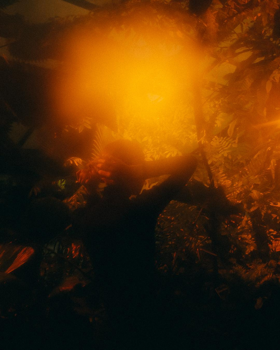 Individuali di ripresa. Fotografo a Mosca con un’atmosfera notturna di foto