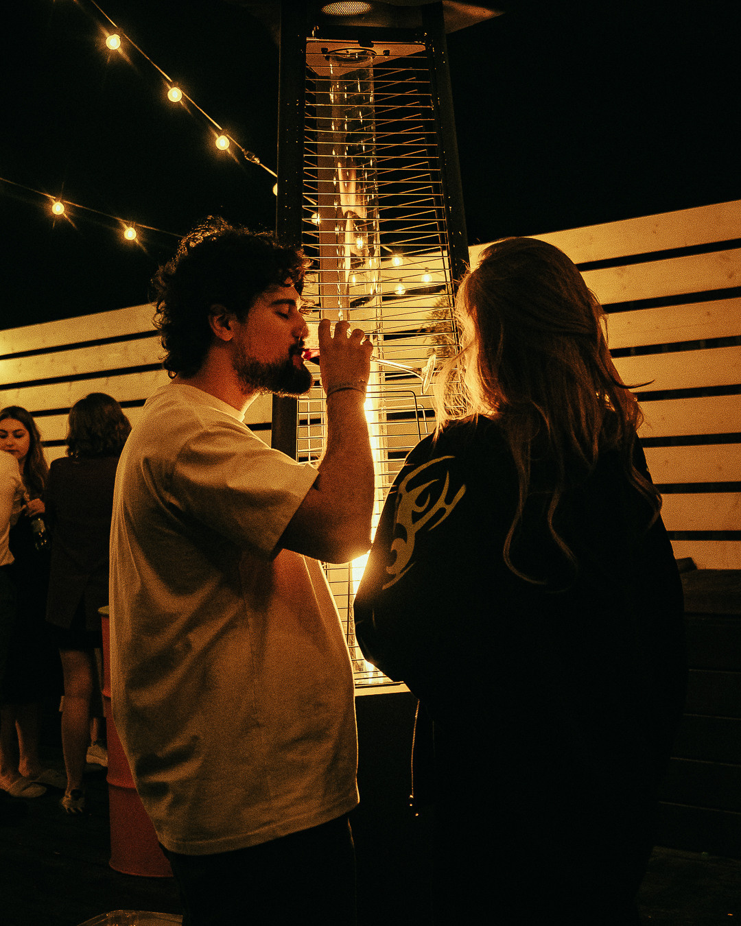 Attività. Fotografo a Mosca con un’atmosfera notturna di foto