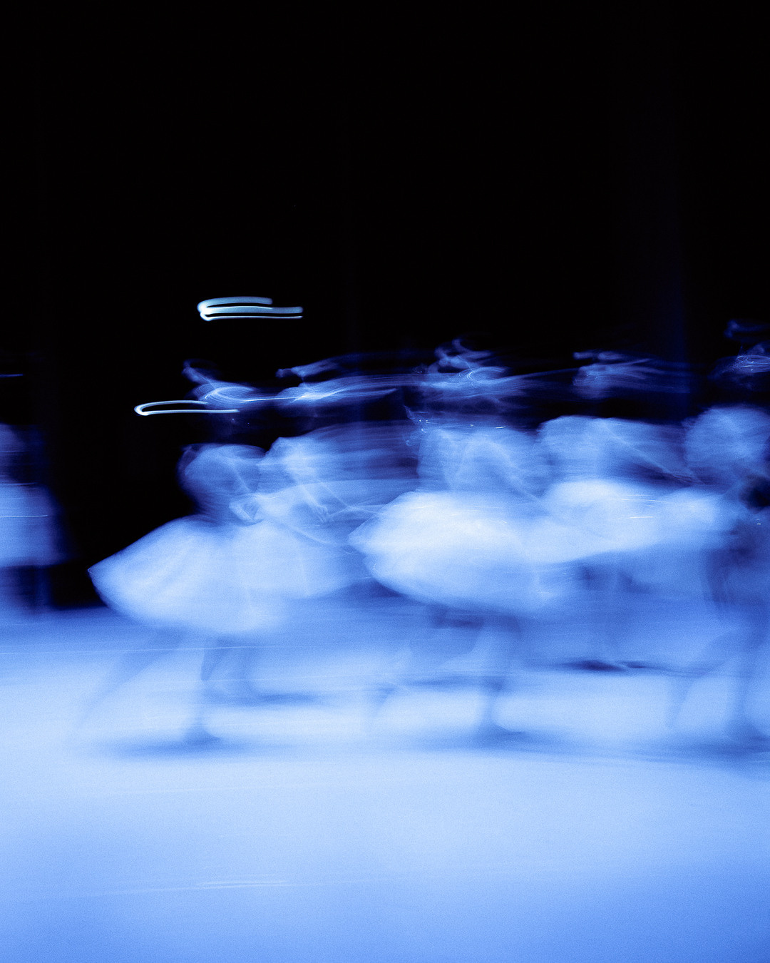 Pubblicità. Fotografo a Mosca con un’atmosfera notturna di foto