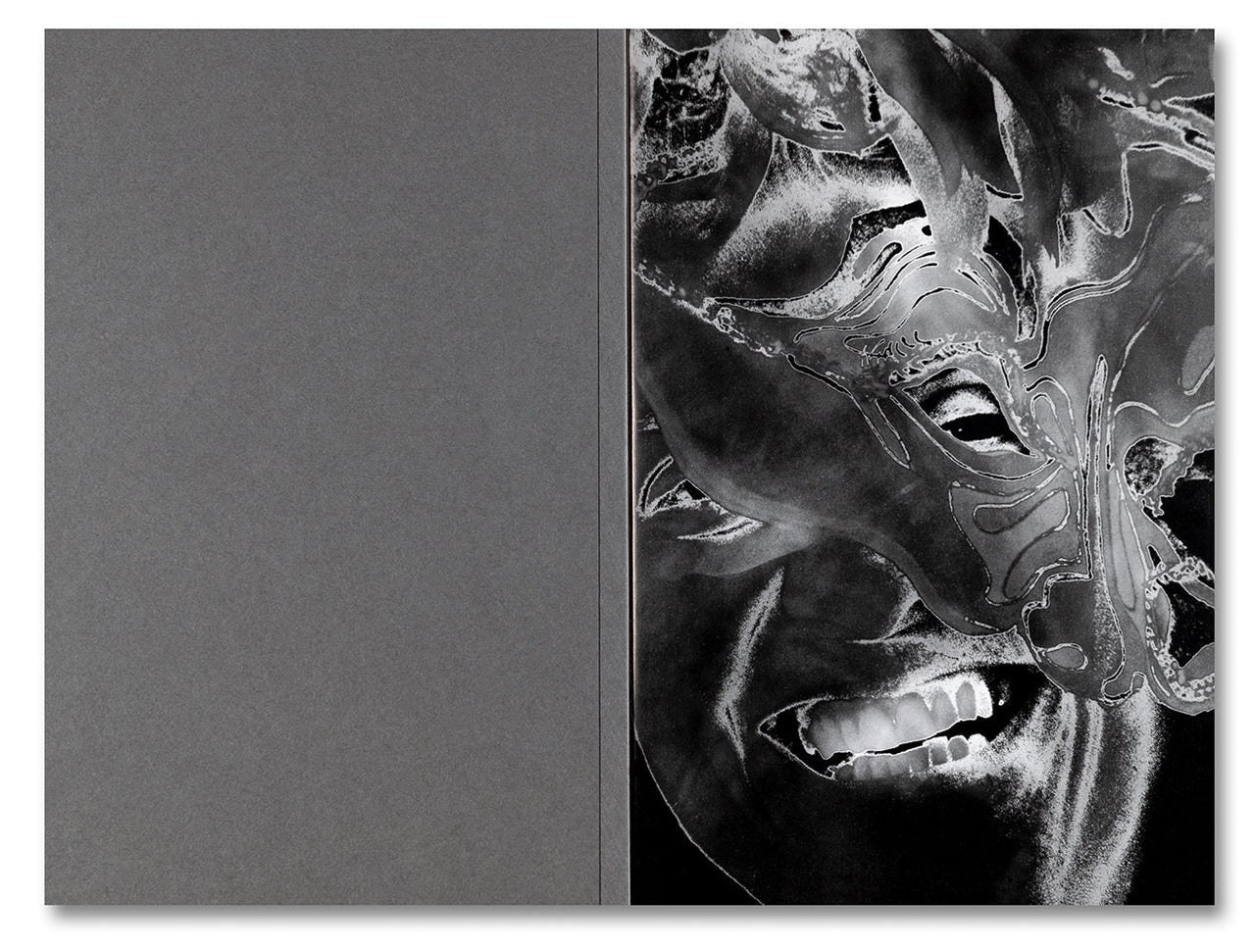 ОБЗОР АКТУАЛЬНЫХ ФОТОКНИГ: Женщина, которую я когда-то знала. Самоорганизация Низина