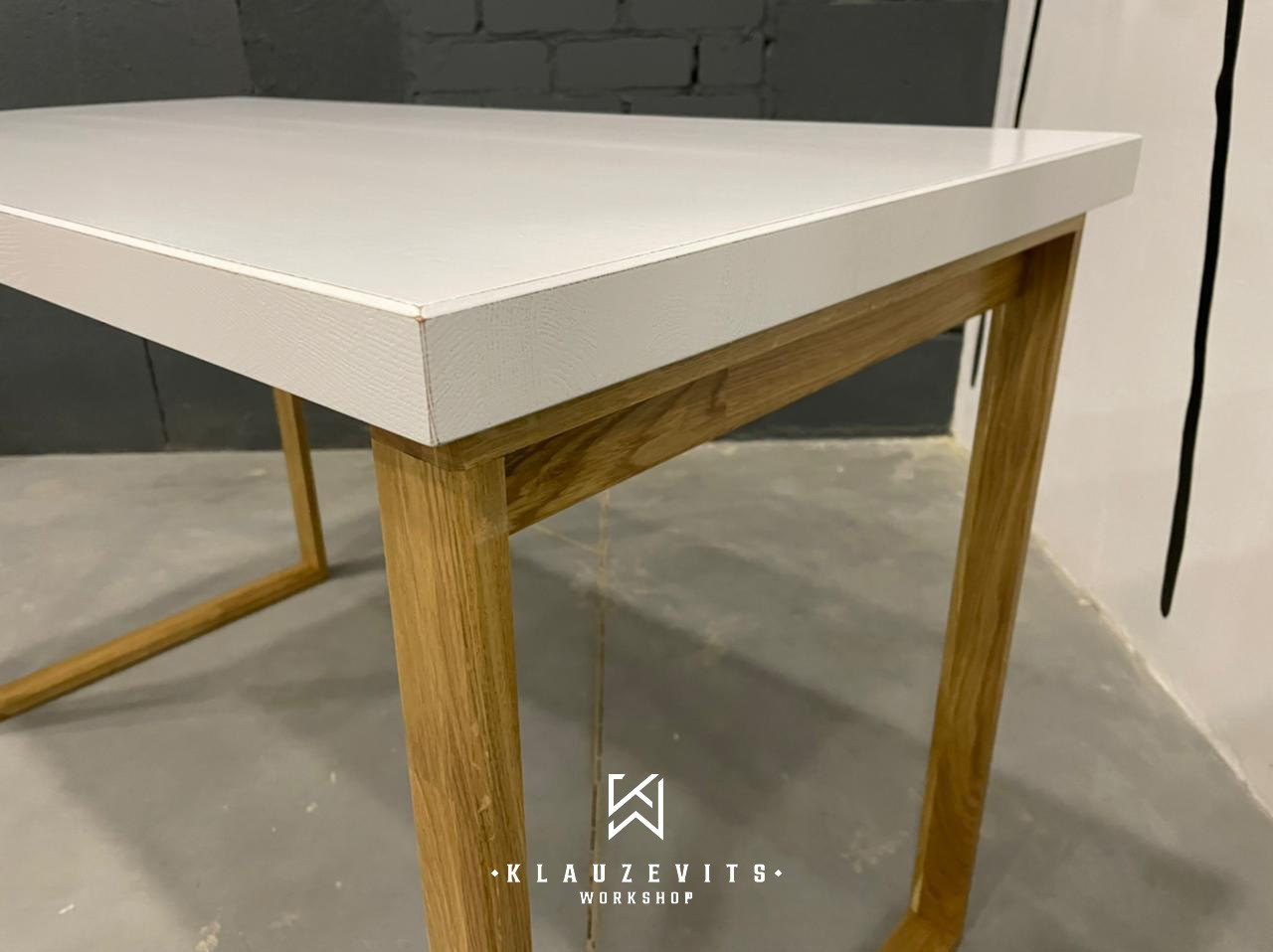 Письменный стол. Klauzevits Workshop