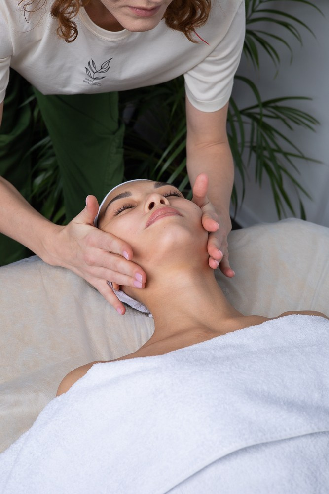 Массаж. Семейный и Свадебный фотограф в Сочи