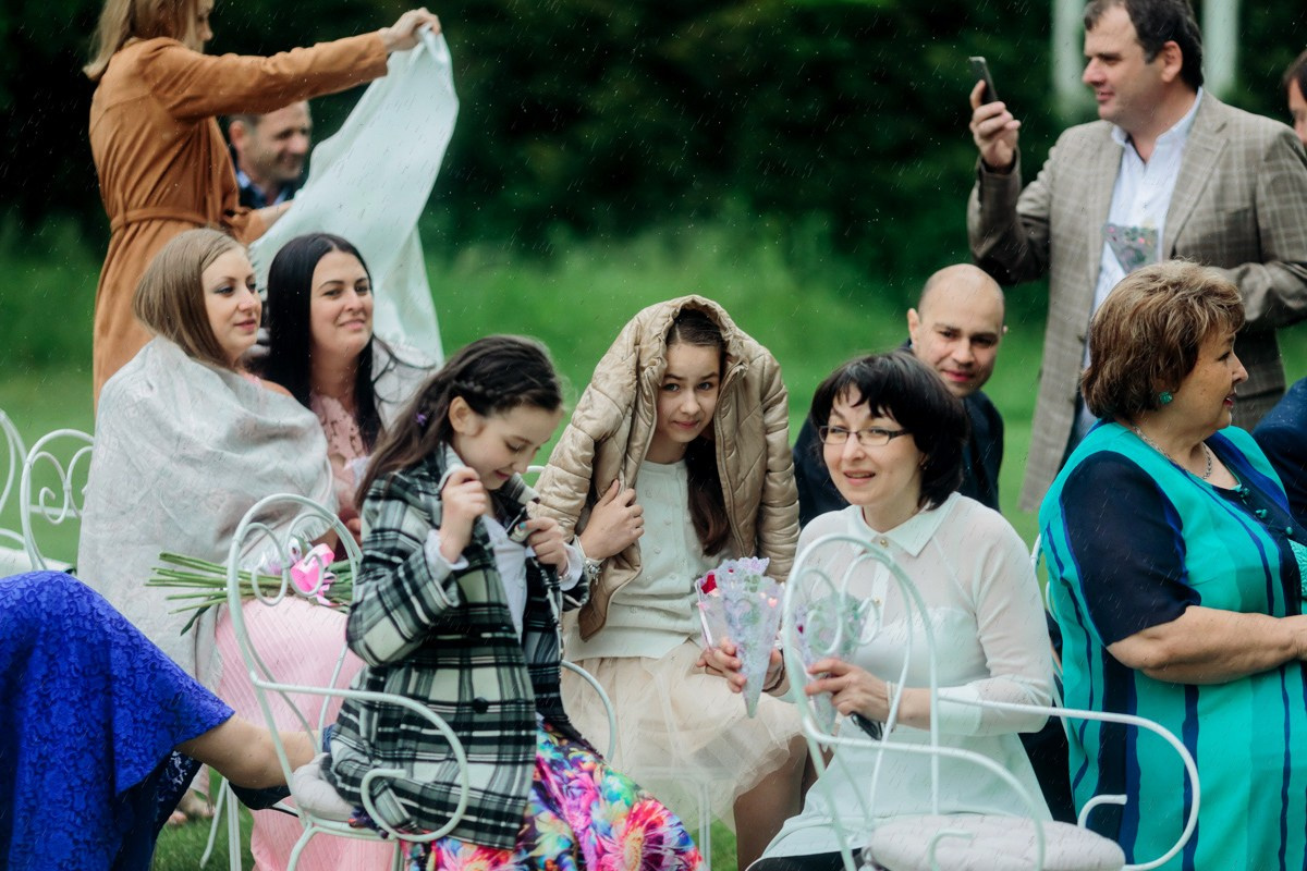 Евгения + Ники (Под дождем). Свадебные и портретный фотограф — Кирилл Зорин