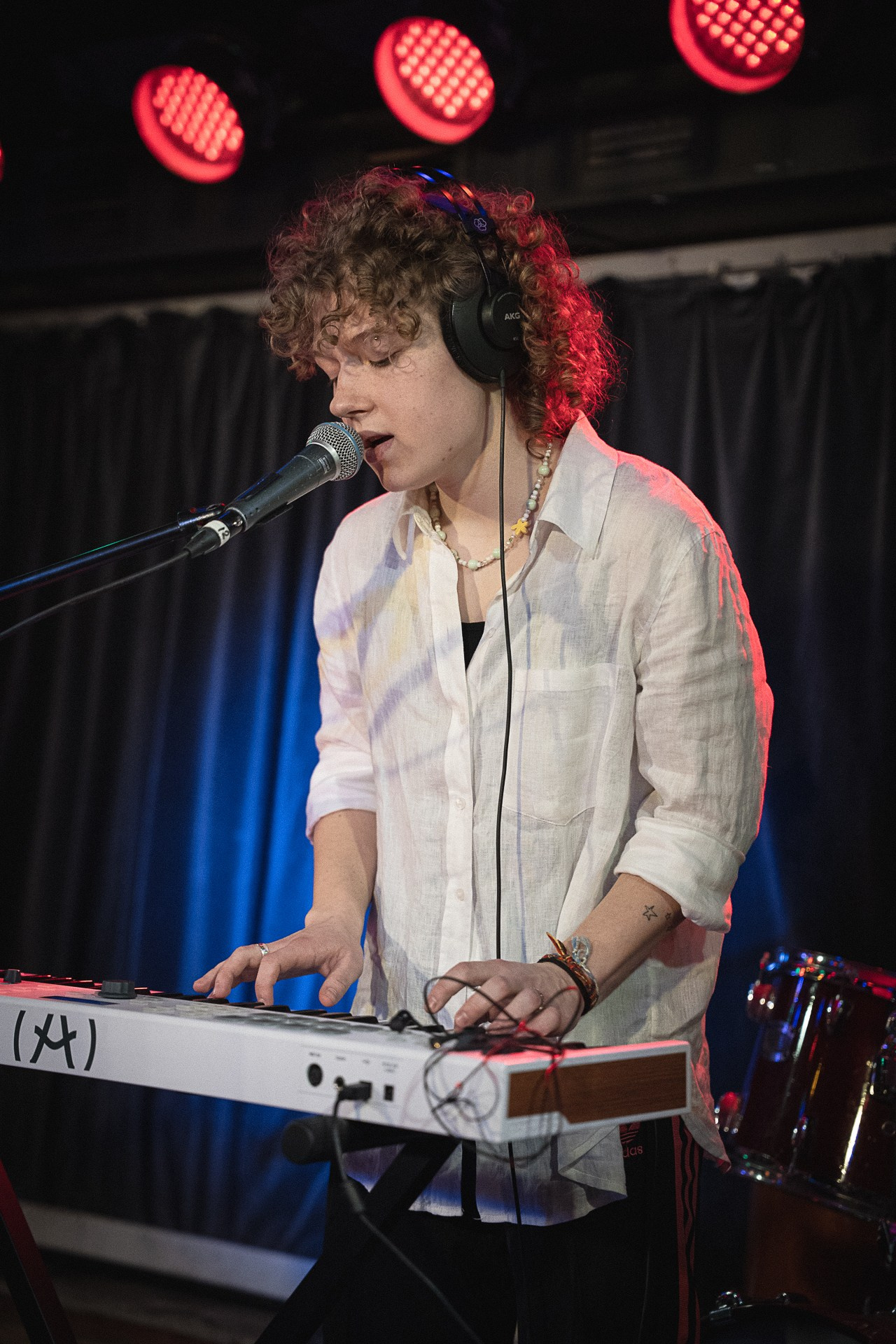 В кадре: Разбитая ваза. Объективно. Показываю жизнь через свои кадры