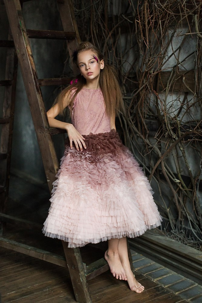 Детский портрет. Женский фотограф в Санк-Петербурге и Москве — фотосессия девушки в студии, портрет, фотосъемка