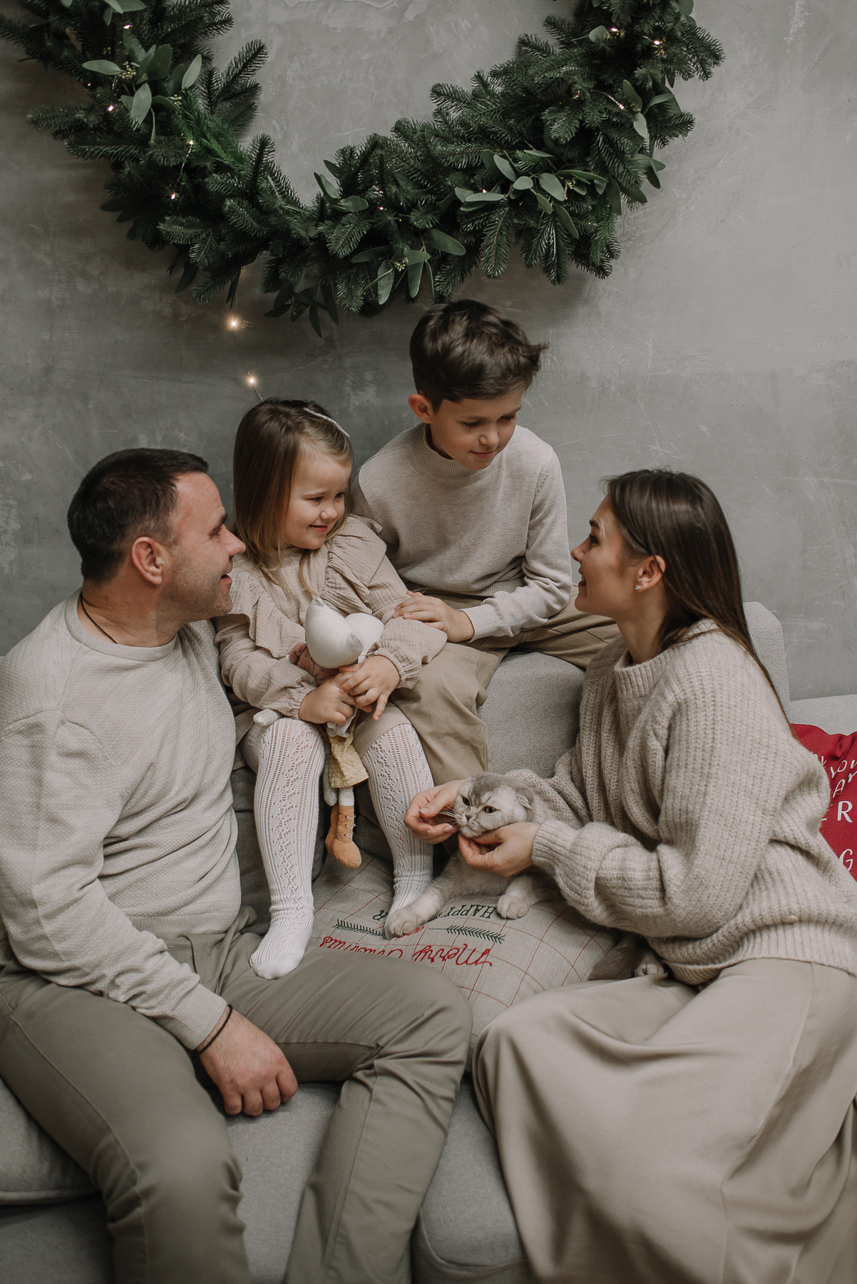 Happy Family_Юра, Наташа, Стас и Анечка. Свадебный и семейный фотограф в Минске Яна Новак