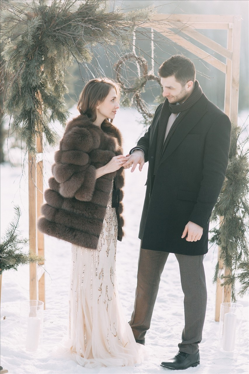 Стильная зимняя свадьба