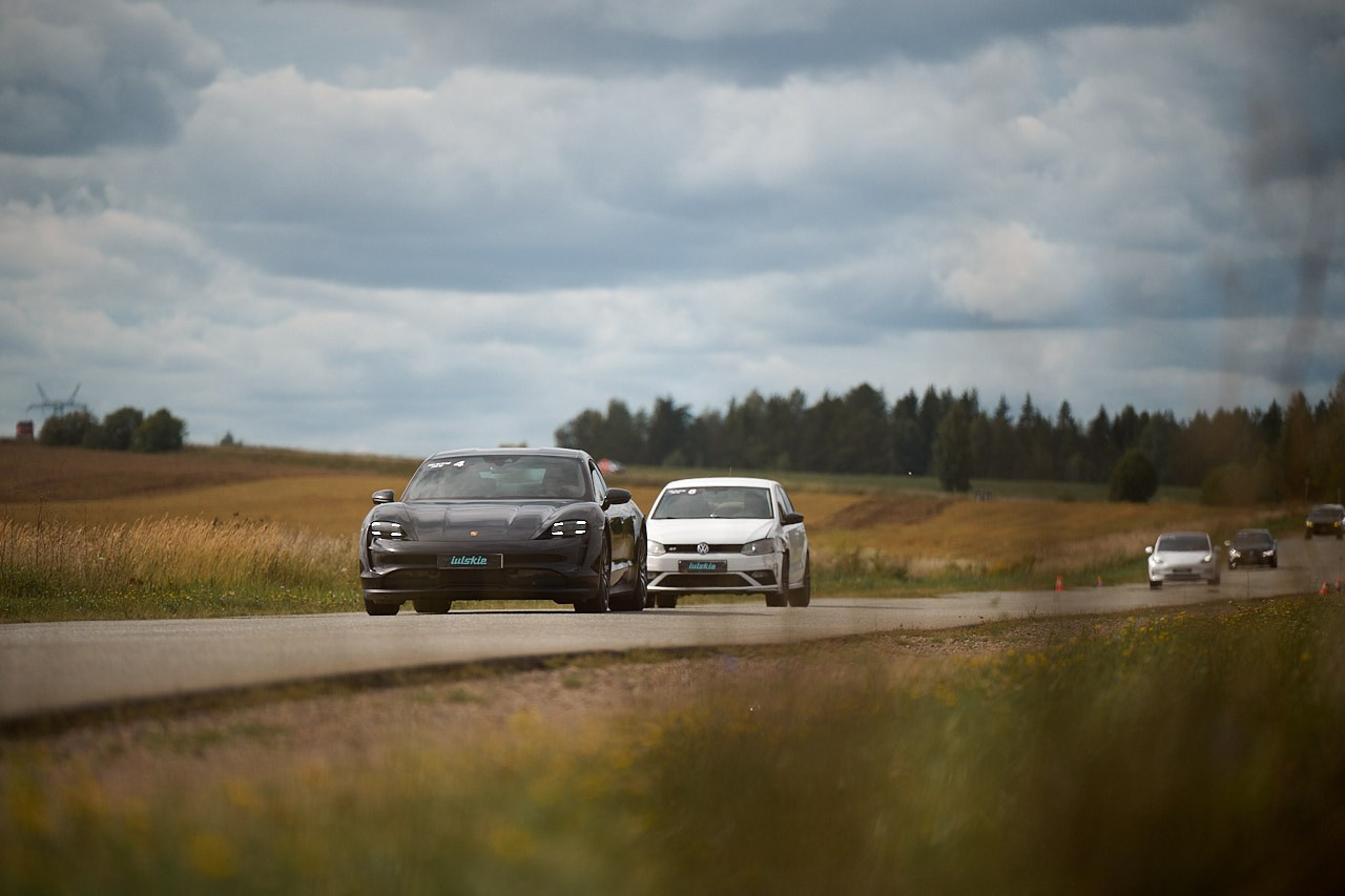 Июльская миля дрэг. Спортивный репортажный фотограф в Ижевске Сергей Мерзляков