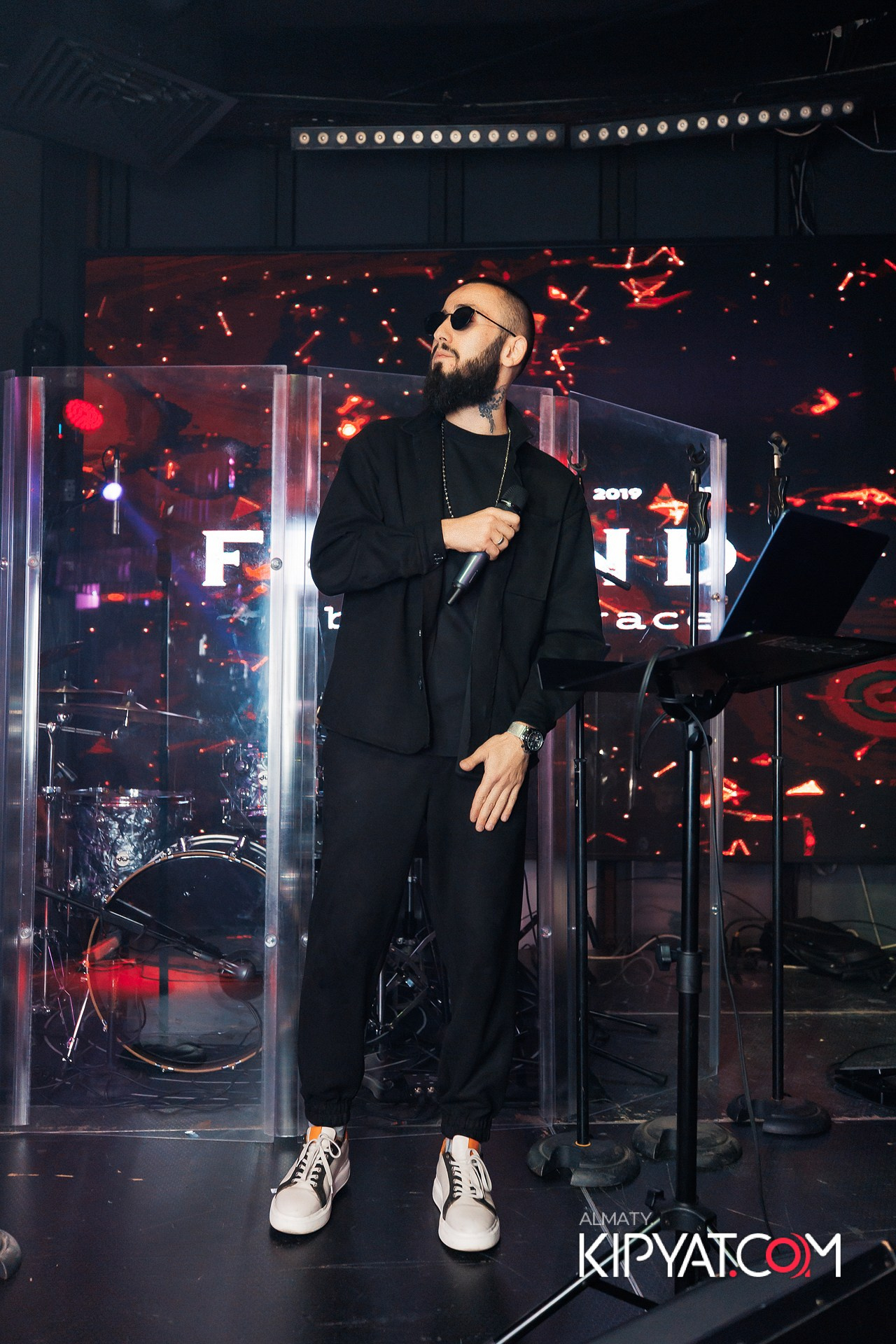 FRIENDS TERRACE & BAR. КИПЯТКОМ АЛМАТЫ!