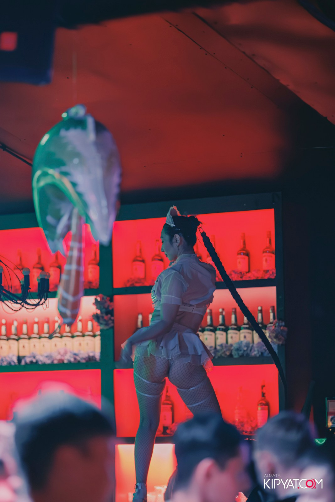 UYAT EMES BAR. КИПЯТКОМ АЛМАТЫ!