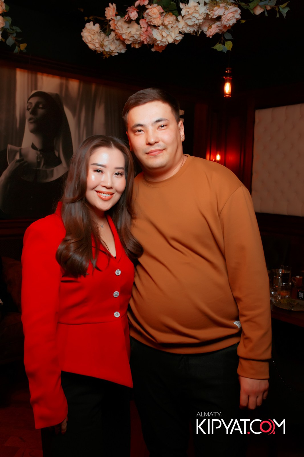 SPACE LOUNGE BAR. КИПЯТКОМ АЛМАТЫ!