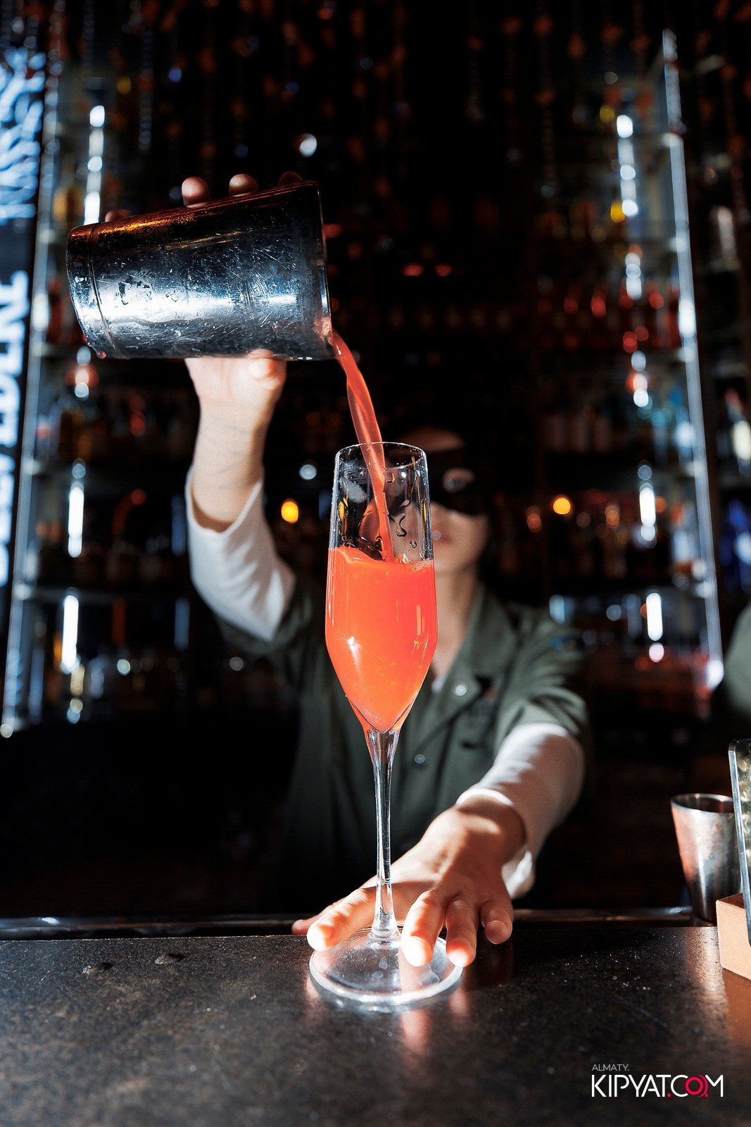 FRIENDS BAR & TERRACE. КИПЯТКОМ АЛМАТЫ! Фотосъемка мероприятий в Алматы
