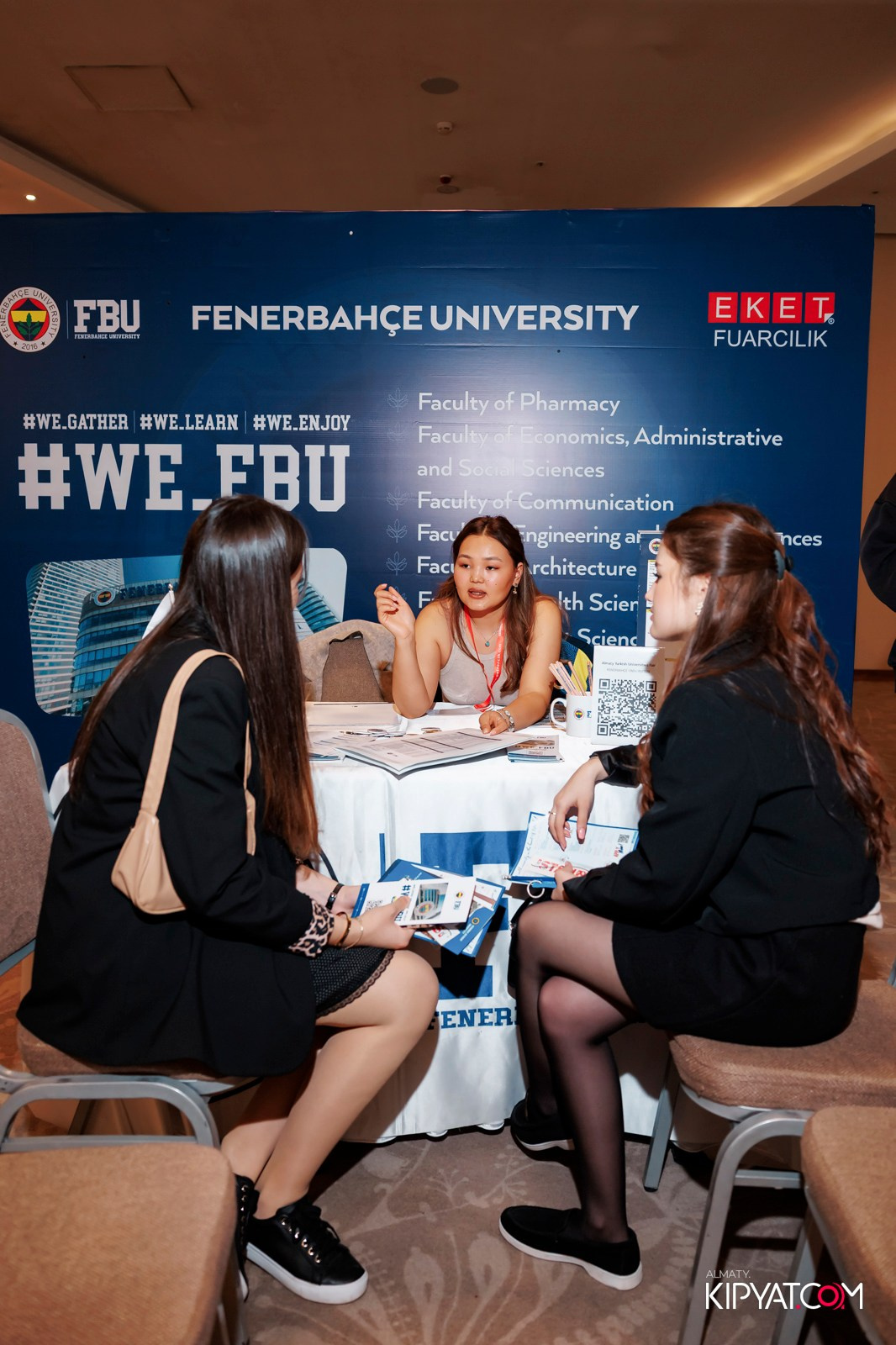 ВЫСТАВКА ТУРЕЦКИХ УНИВЕРСИТЕТОВ. КИПЯТКОМ АЛМАТЫ! Фотосъемка мероприятий в Алматы