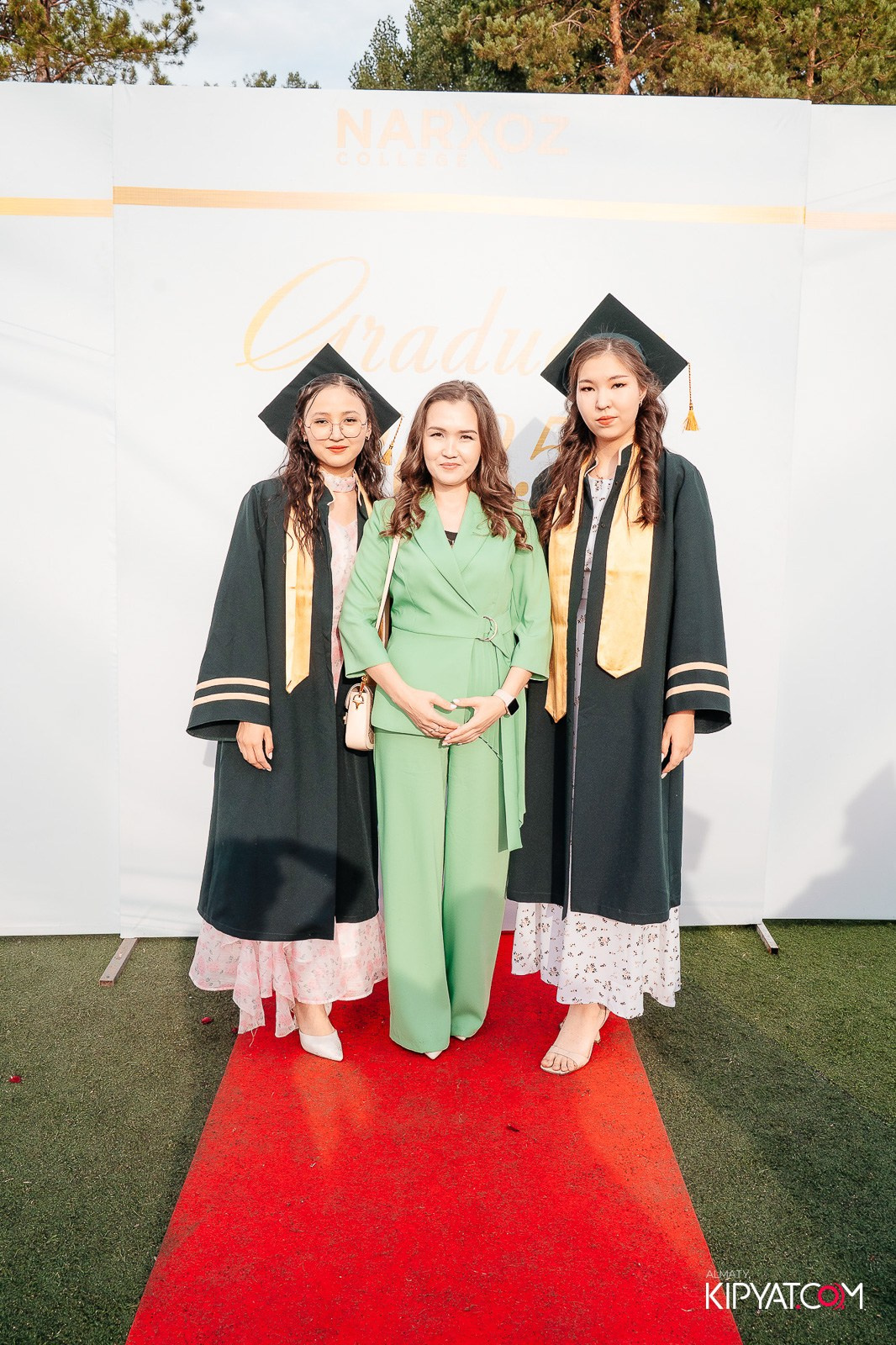 ВРУЧЕНИЕ ДИПЛОМОВ — НАРХОЗ КОЛЛЕДЖ. Part 1. КИПЯТКОМ АЛМАТЫ!