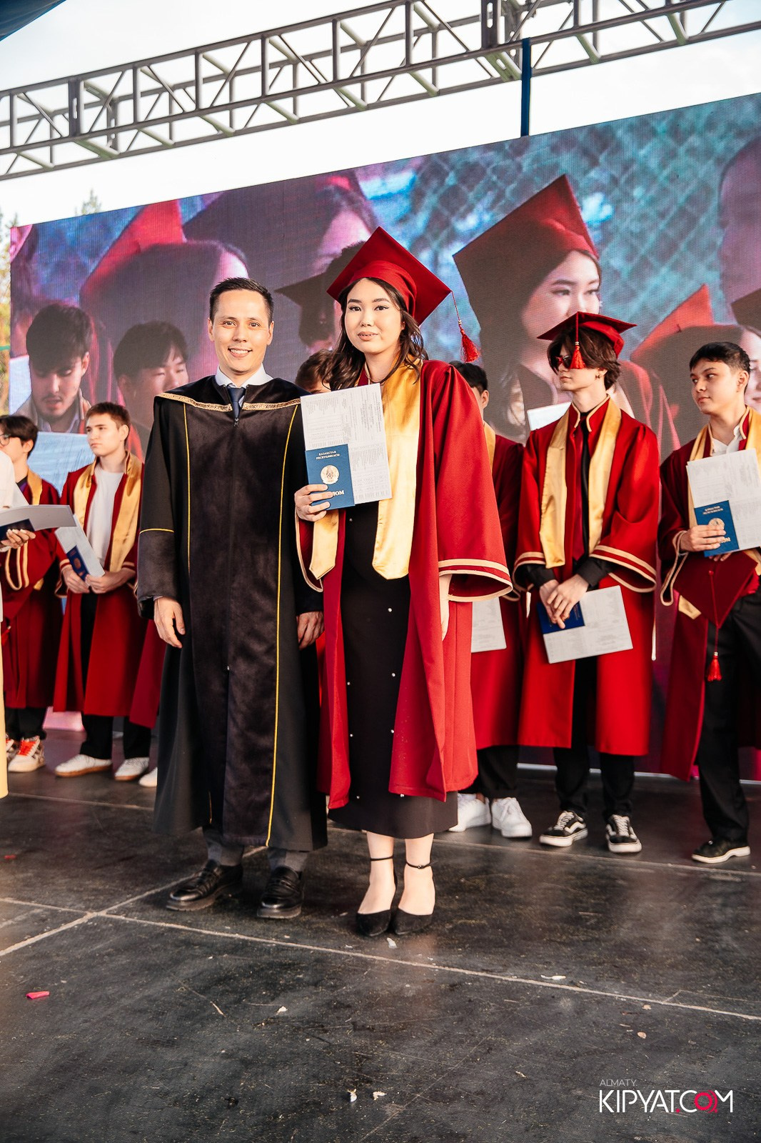 ВРУЧЕНИЕ ДИПЛОМОВ — НАРХОЗ КОЛЛЕДЖ. Part 4. КИПЯТКОМ АЛМАТЫ!
