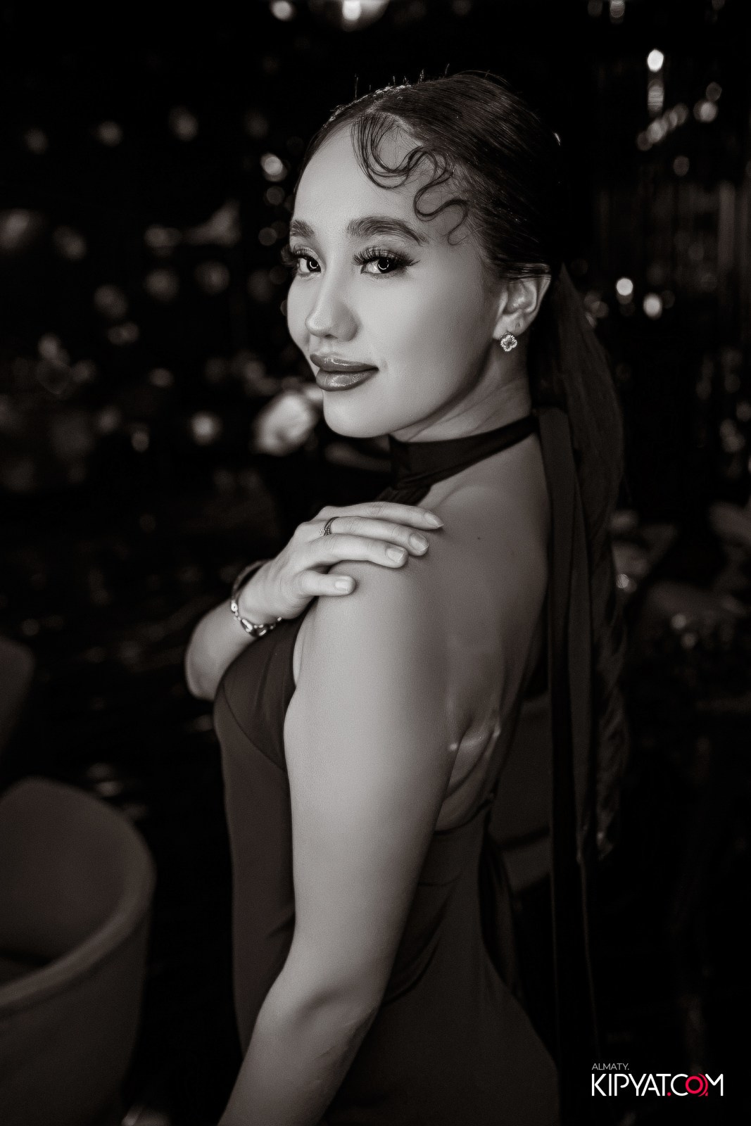 MOOD KARAOKE & TERRACE. КИПЯТКОМ АЛМАТЫ!