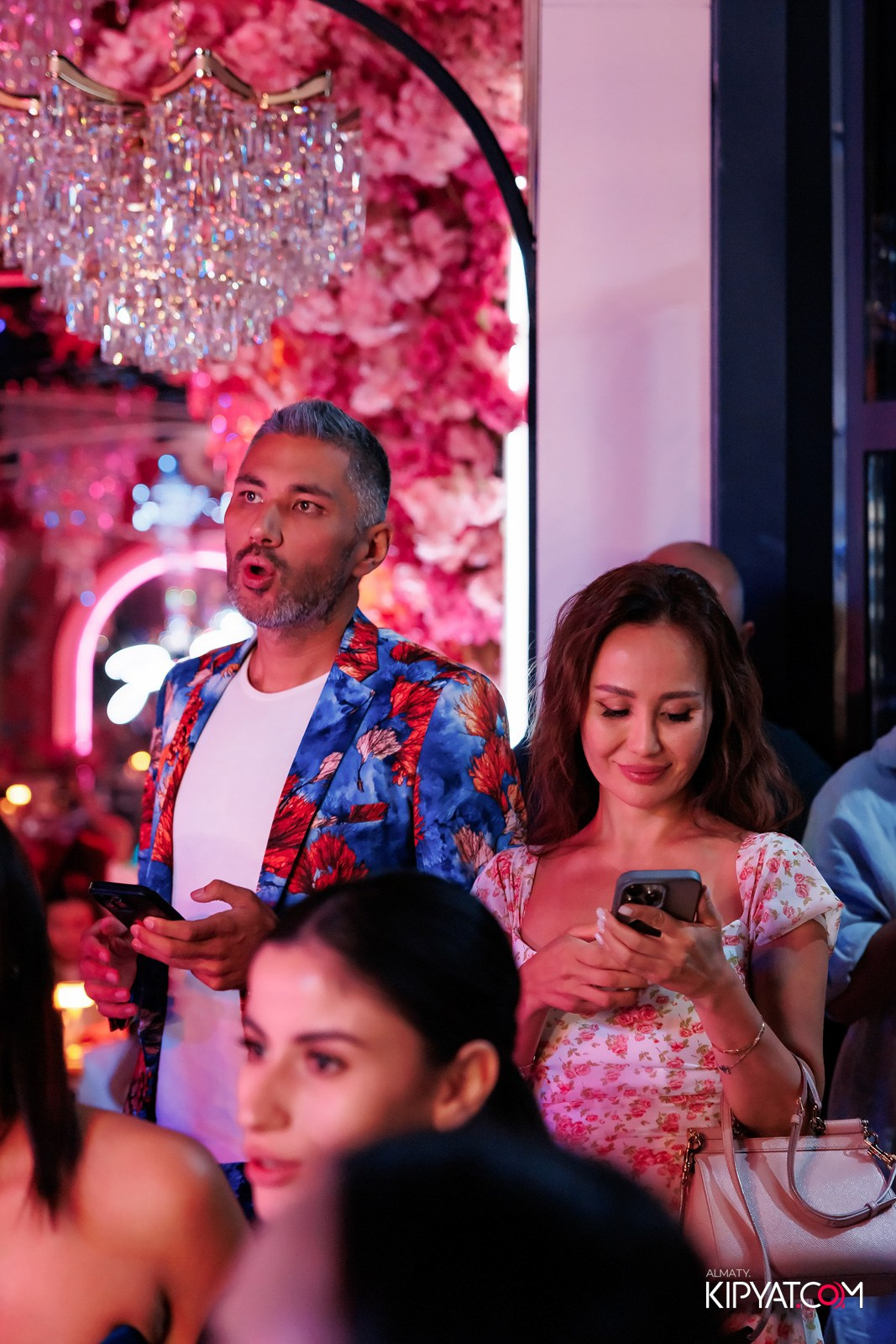 НОДАР РЕВИЯ В «ЗАЯ, НА БИС». КИПЯТКОМ АЛМАТЫ!