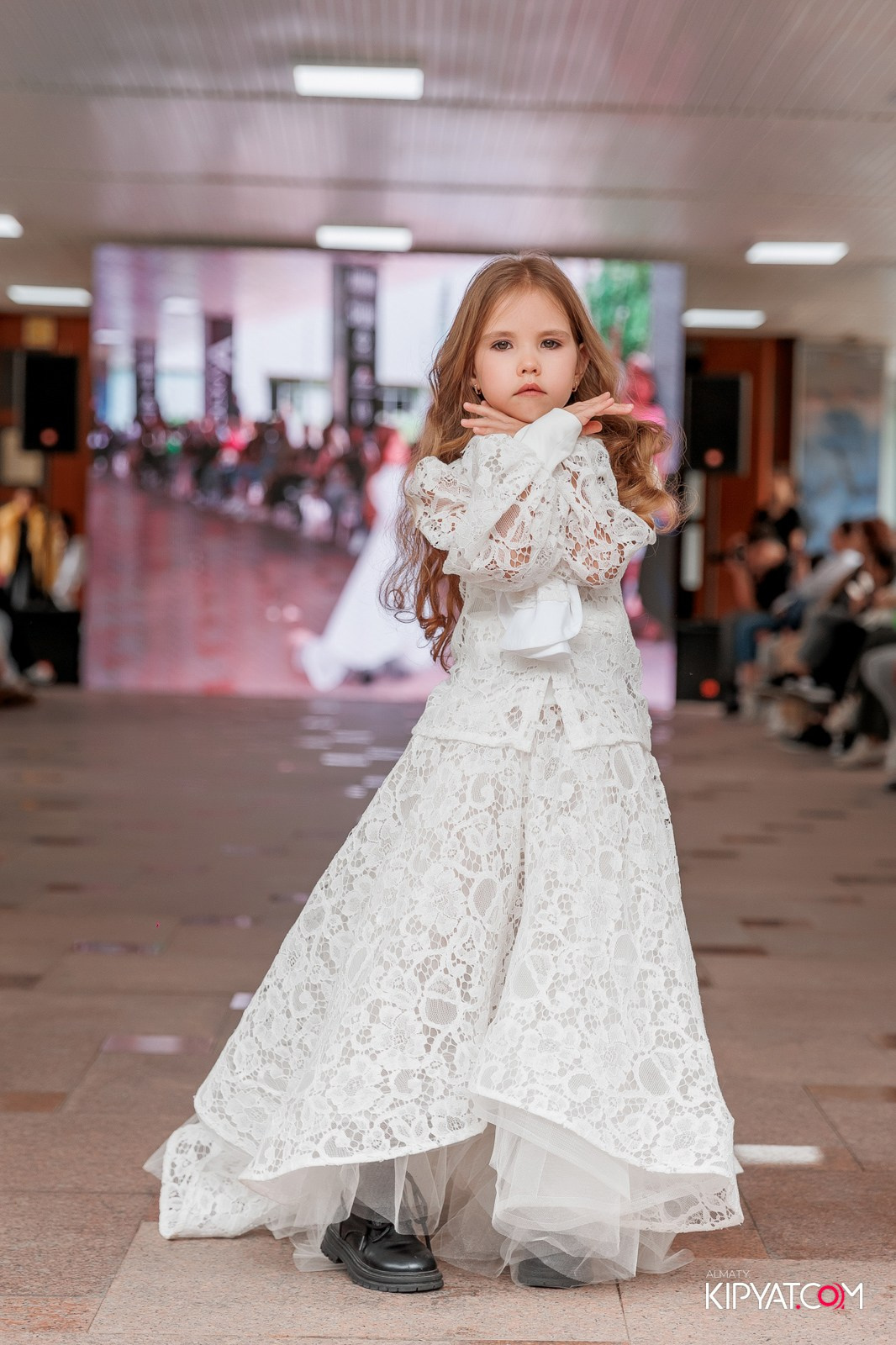 JUNIOR FASHION SHOW. КИПЯТКОМ АЛМАТЫ!