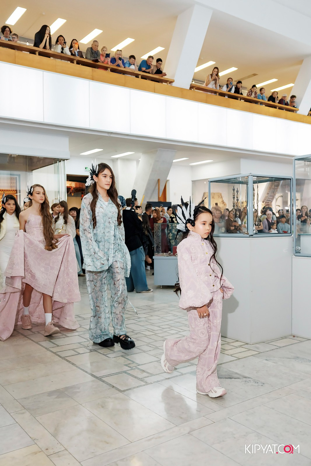 JUNIOR MODELS SHOW. ПЕРФОМАНС НОЧЬ В МУЗЕЕ. КИПЯТКОМ АЛМАТЫ! Фотосъемка мероприятий в Алматы