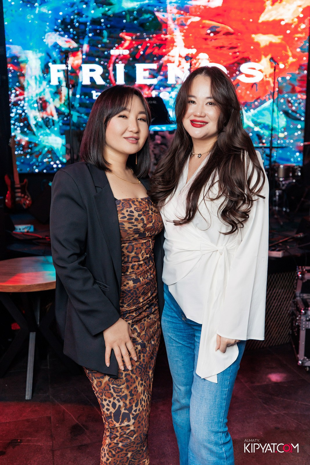 FRIENDS BAR & TERRACE. КИПЯТКОМ АЛМАТЫ!