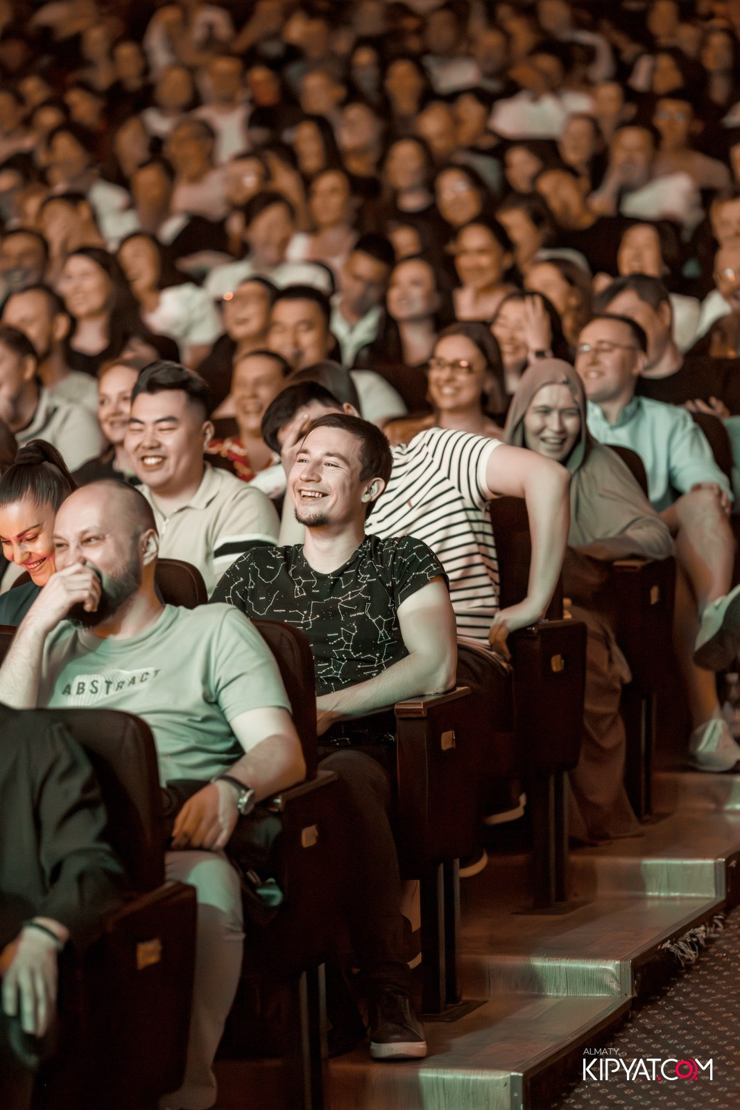 STAND UP КОНЦЕРТ АЛЕКСАНДА МЕРКУЛЬ. КИПЯТКОМ АЛМАТЫ!