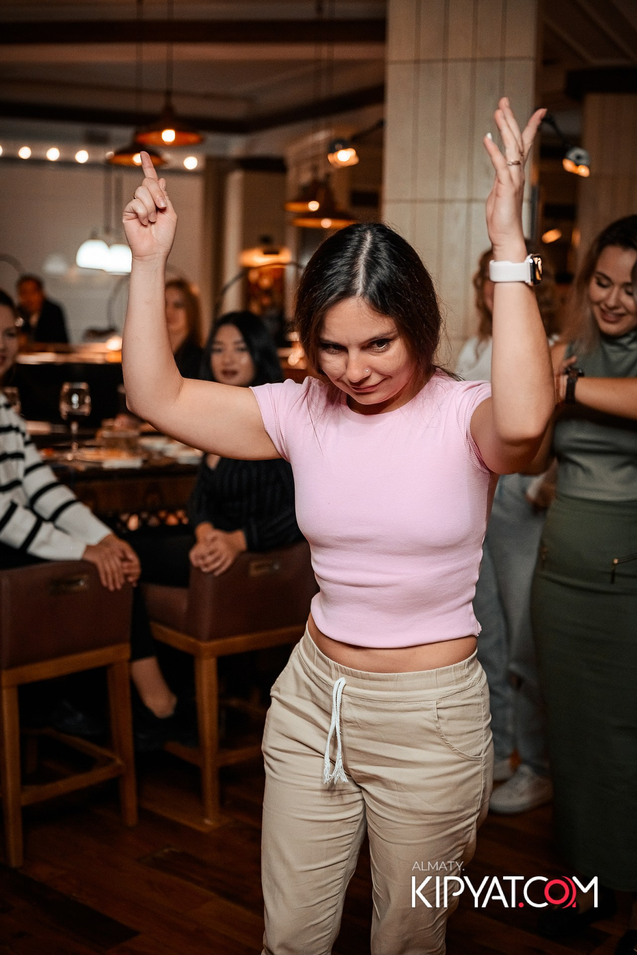 ЖИГУЛИ БАР. КИПЯТКОМ АЛМАТЫ!