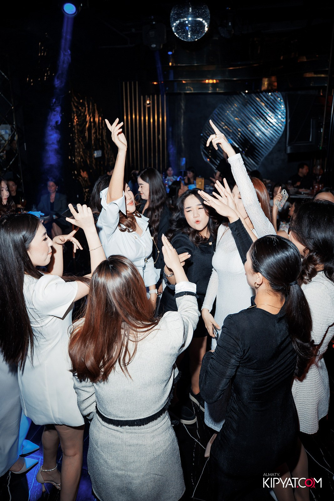 MOOD KARAOKE & TERRACE. КИПЯТКОМ АЛМАТЫ!