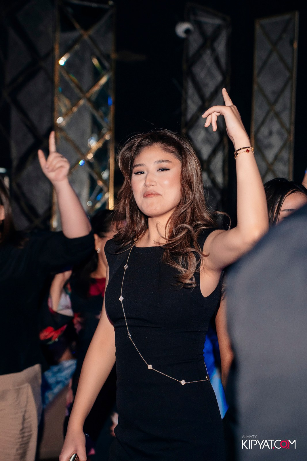 MOOD KARAOKE & TERRACE. КИПЯТКОМ АЛМАТЫ!