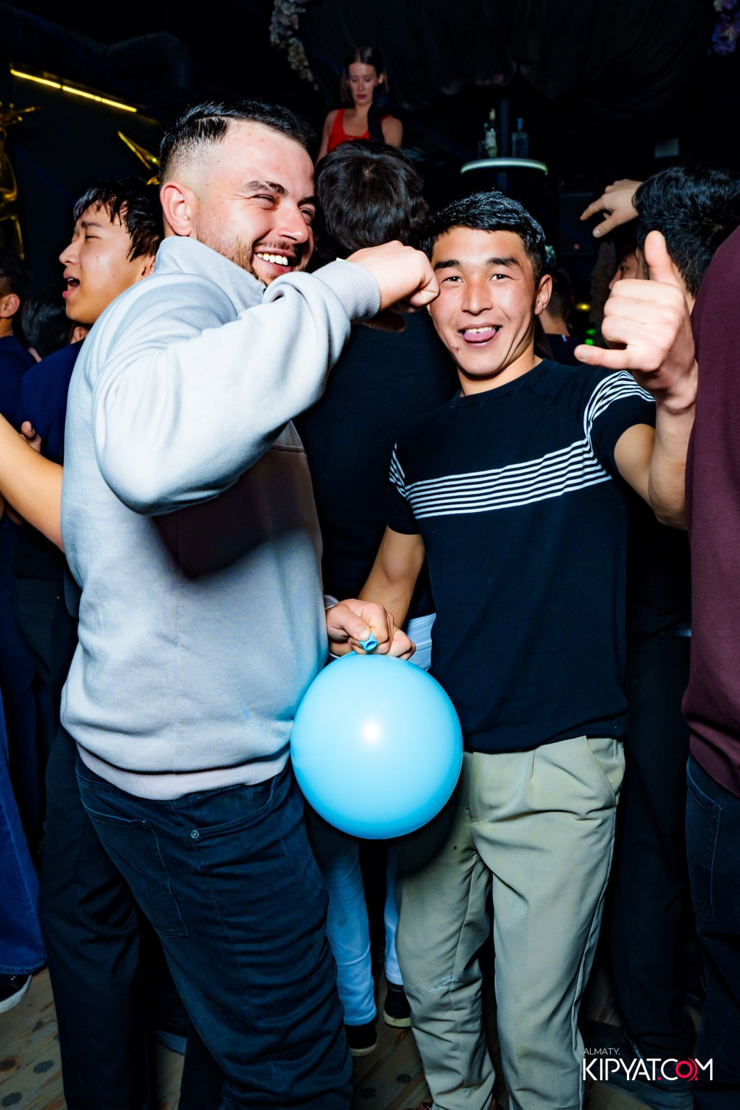 UYAT EMES BAR. КИПЯТКОМ АЛМАТЫ! Фотосъемка мероприятий в Алматы