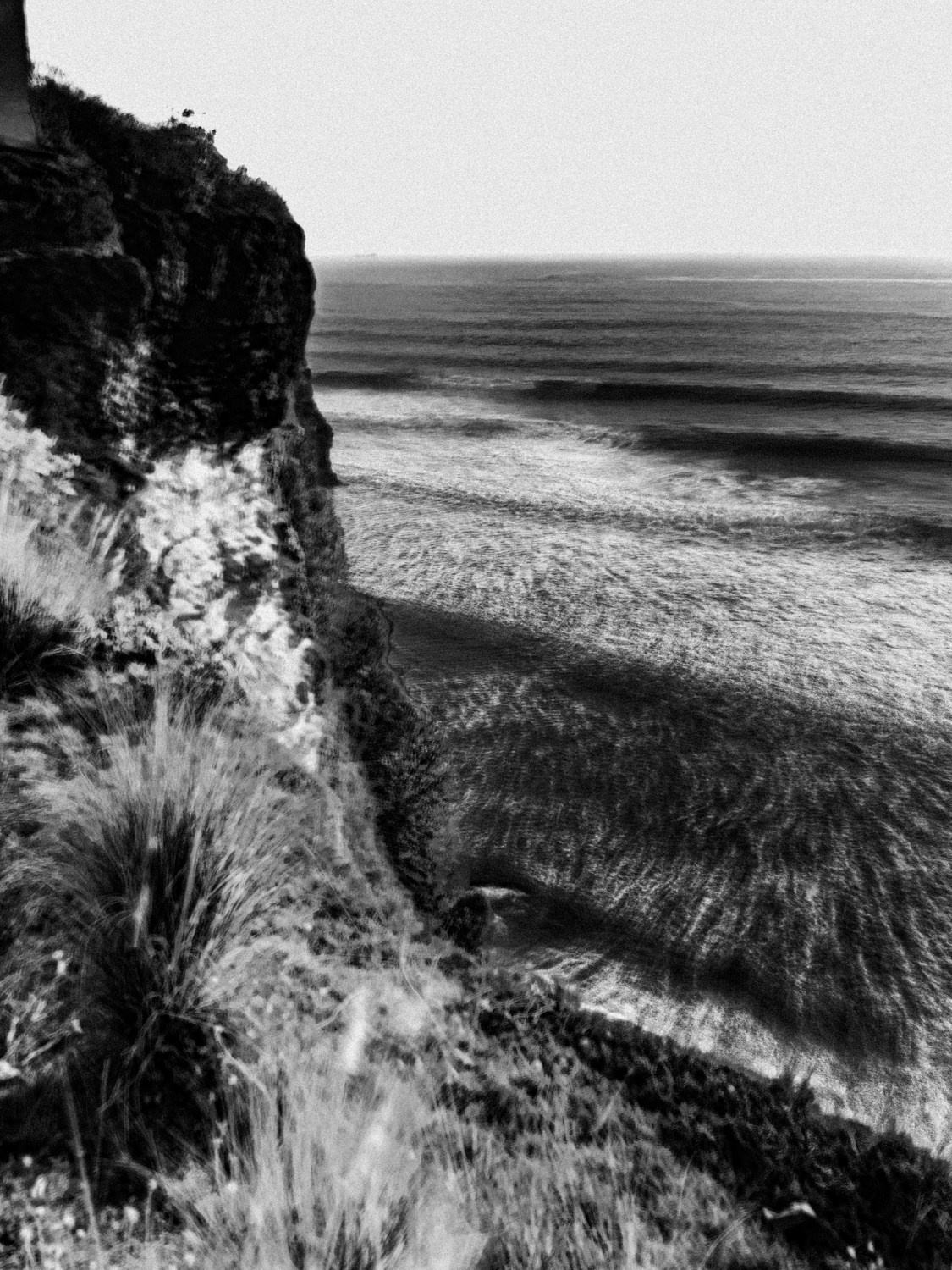 Современная концептуальная фотография о теле, уязвимости и идентичности. Визуальная практика на стиле честности, пост-иронии и искусства.Рекламная фотография, Концептуальная фотография, Современный художник, Психология, Коммерческий фотограф, Репортажный фотограф, Стрит фотография, Арт, Сюрреализм, Мобильная фотография, Снято на айфон, Дима Бурза