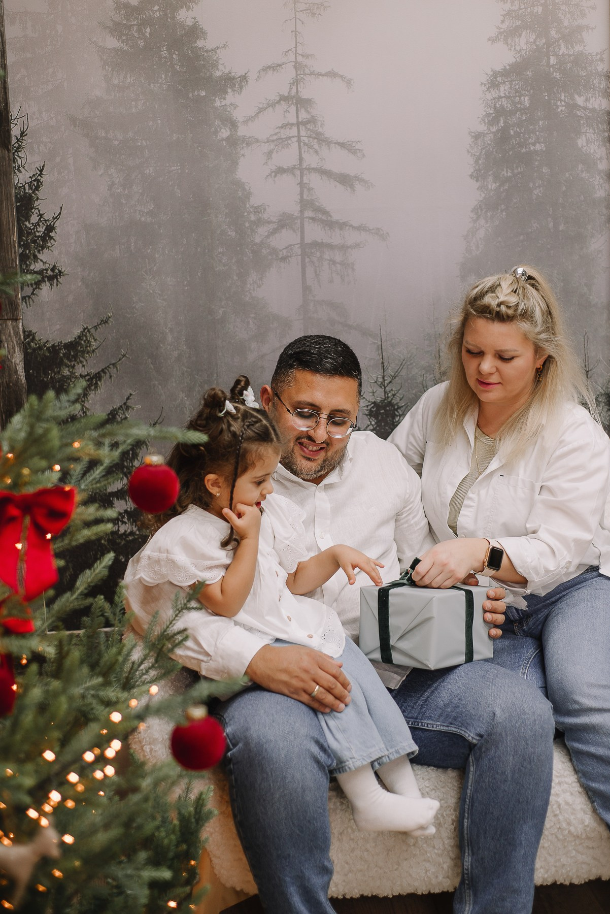 Happy moments_Джихат, Лена и Ясмин. Свадебный и семейный фотограф в Минске Яна Новак